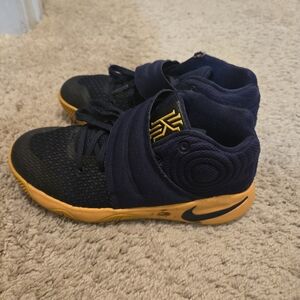 Boys Nike Sneakers size 1.5